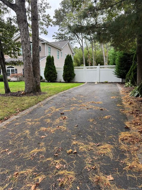 Photo of 38 Chelsea Drive, Mount Sinai, NY 11766 (MLS # 923959)