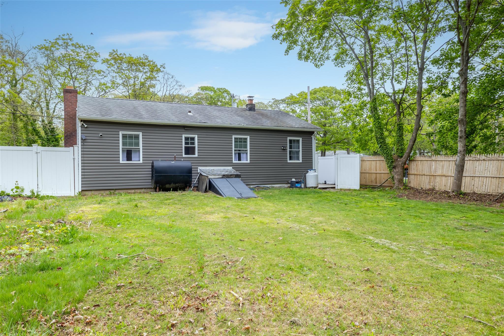 52 Robinwood Street, Mastic, New York image 20