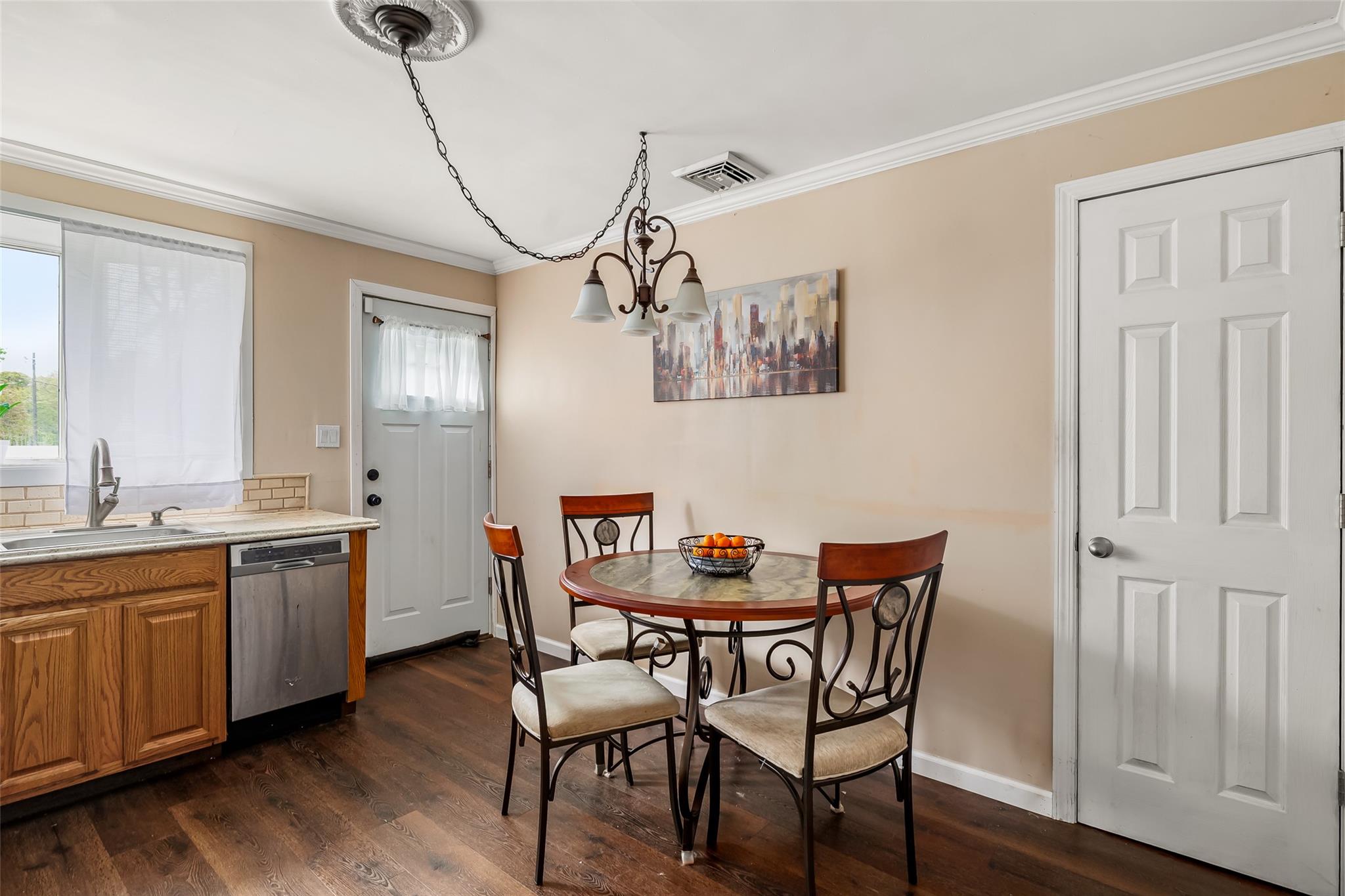 52 Robinwood Street, Mastic, New York image 9