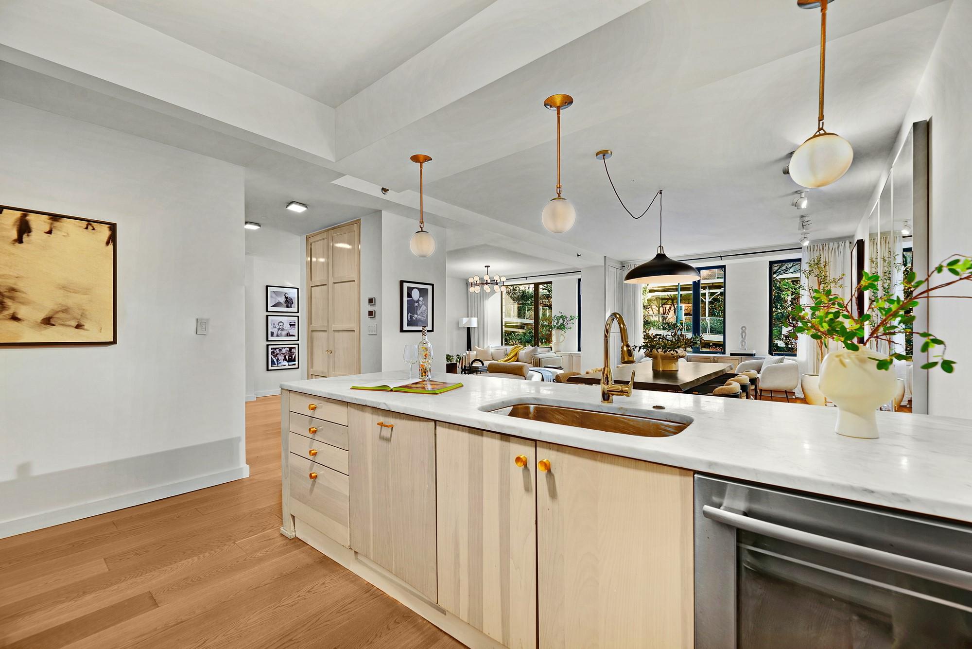 212 E 95th Street