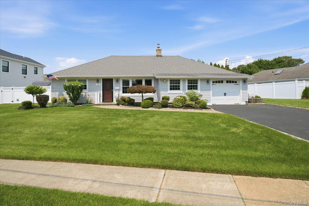 Photo of 45 Polo Road, Massapequa, NY 11758 (MLS # 1048170)