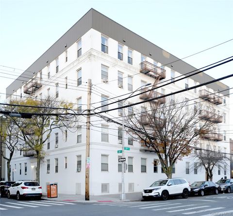 Photo of 3775 64th St #31, Woodside, NY 11377 (MLS # 938384)