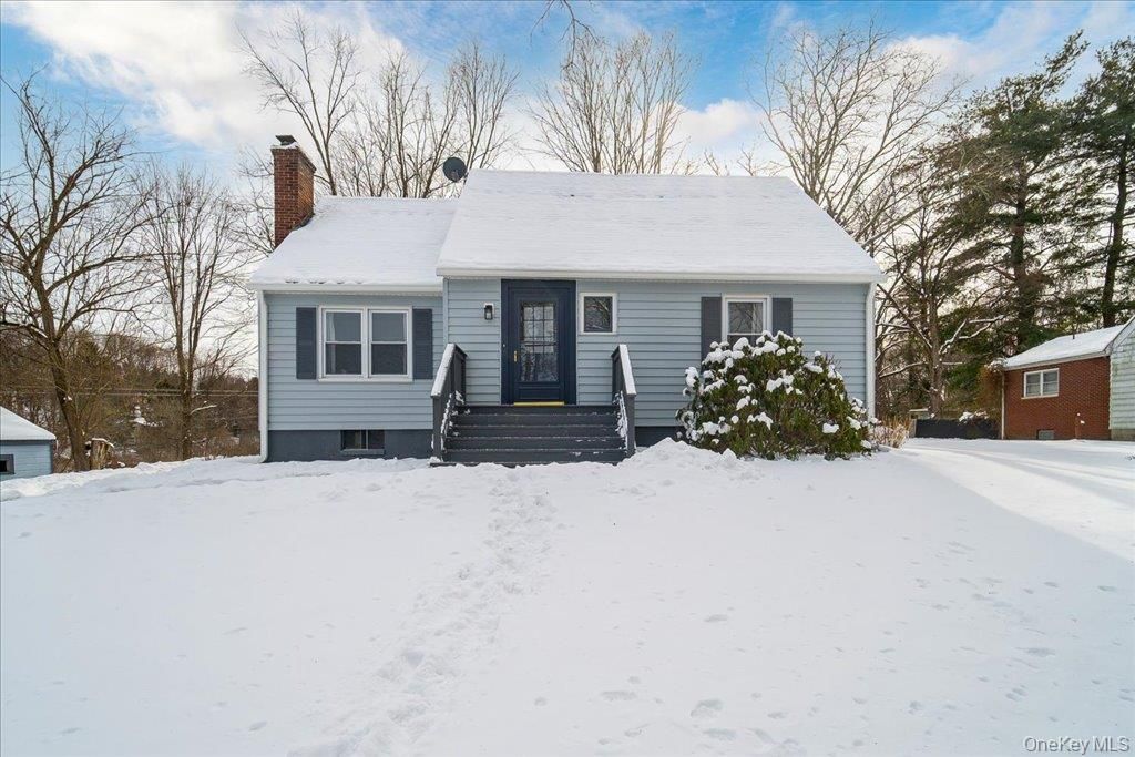 Photo of 392 Titusville Road, Poughkeepsie, NY 12603 (MLS # 955324)