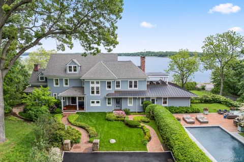 998 West  Shore Road Mill Neck NY 11771