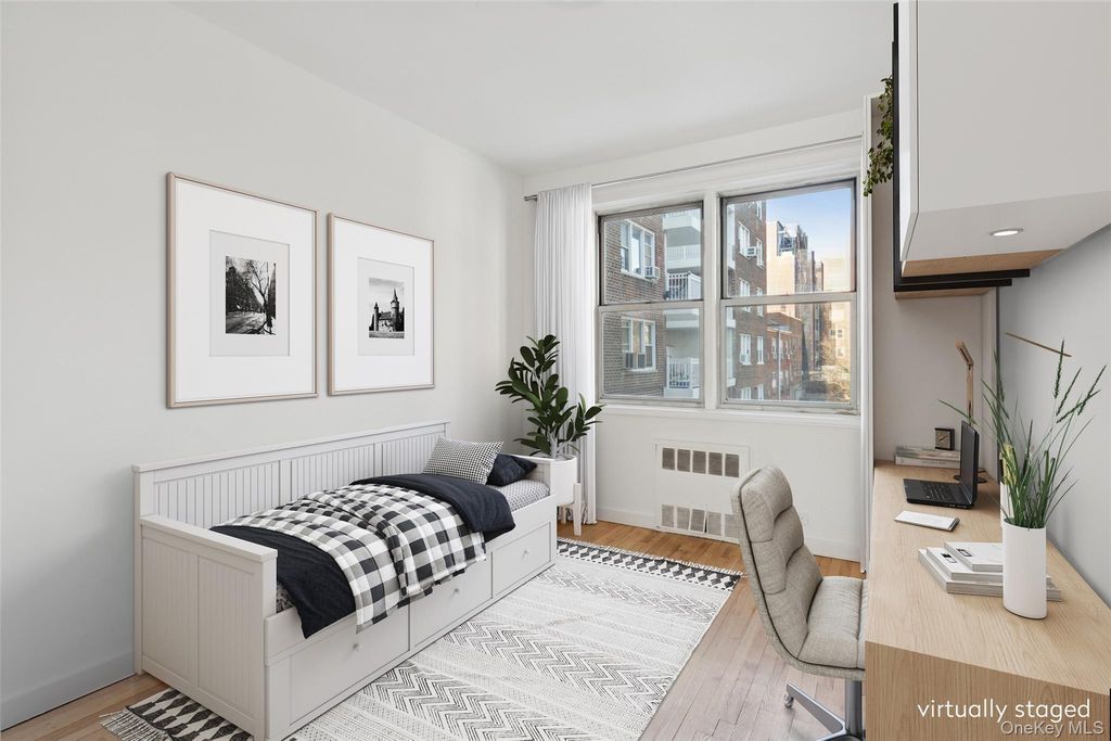 Photo of 3701 Henry Hudson Parkway #3B, Bronx, NY 10463 (MLS # 946868)