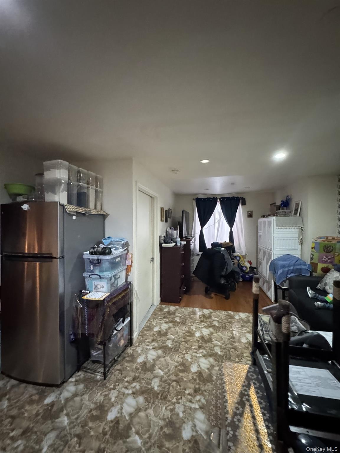 112-42 38 Avenue