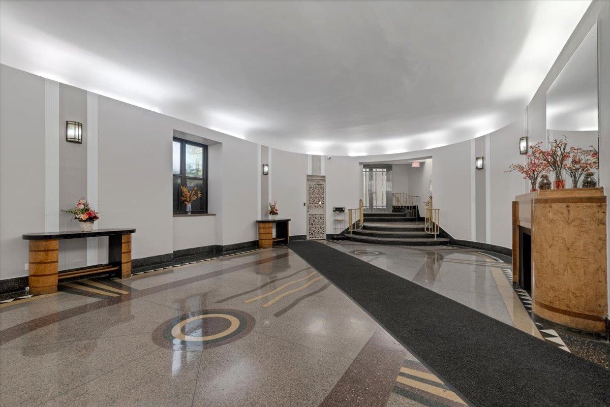 190 East Mosholu Parkway South Pkwy #3H, Bronx, New York image 2