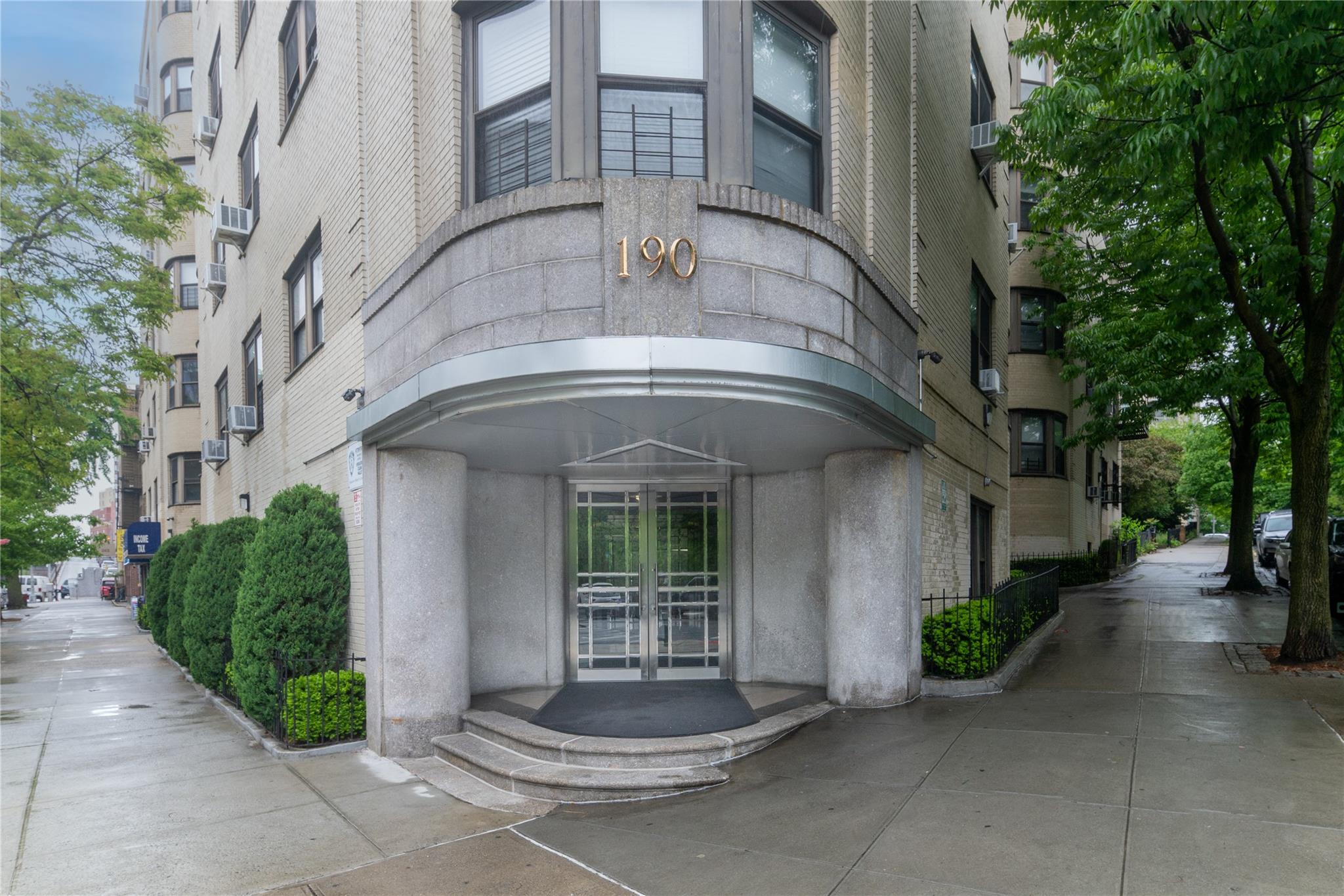 East Mosholu Parkway South Pkwy 3H, Bronx, New York - 1 Bedrooms  
1 Bathrooms  
4 Rooms - 