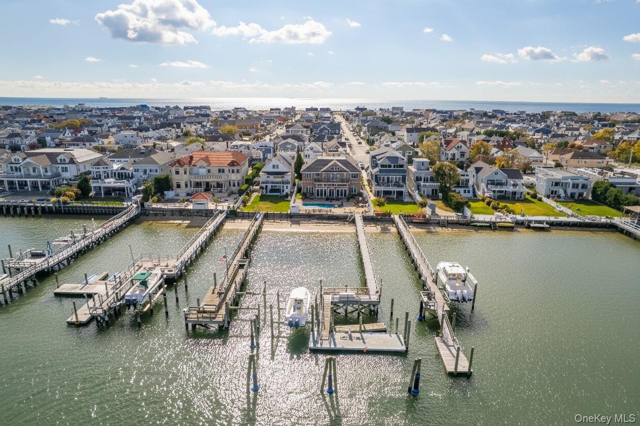 East Atlantic Beach, New York 11561, United States, 6 Bedrooms Bedrooms, ,5 BathroomsBathrooms,Residential,Coming Soon,229118