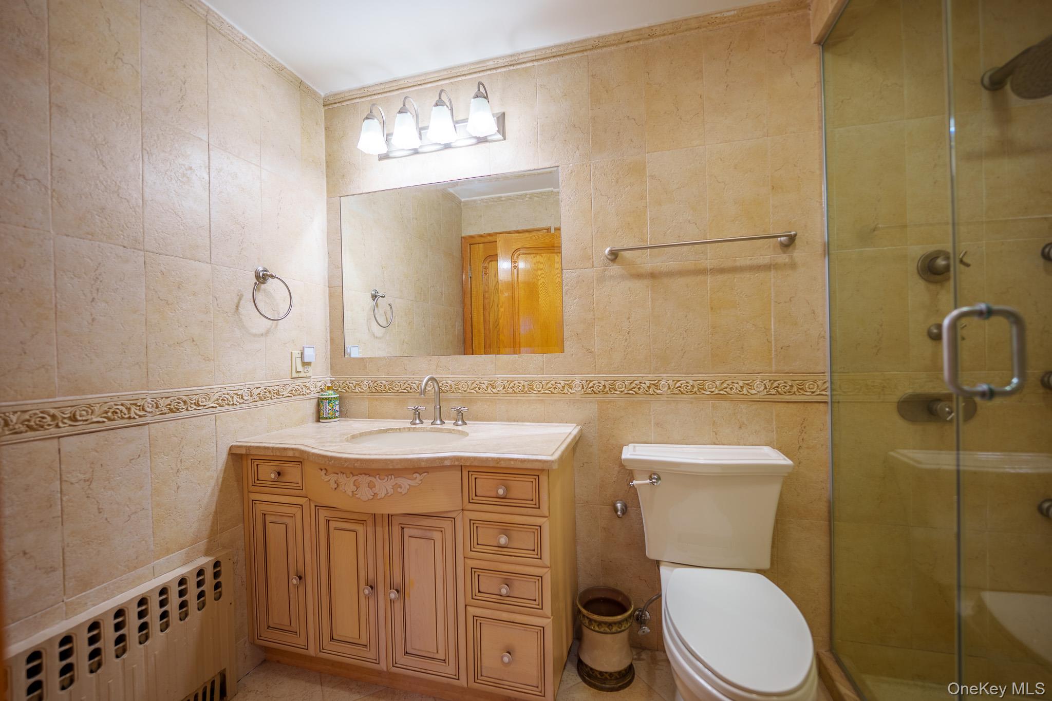 East Atlantic Beach, New York 11561, United States, 6 Bedrooms Bedrooms, ,5 BathroomsBathrooms,Residential,Coming Soon,229118