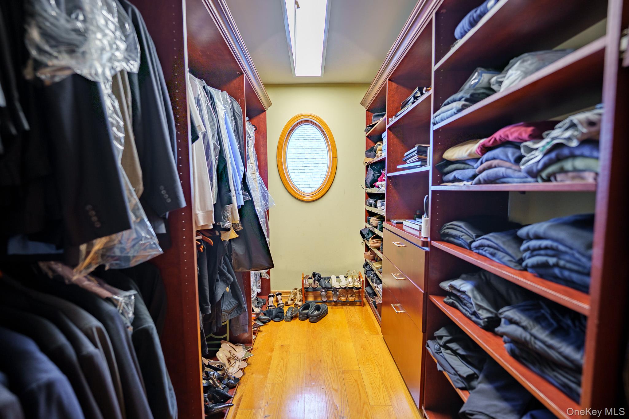 East Atlantic Beach, New York 11561, United States, 6 Bedrooms Bedrooms, ,5 BathroomsBathrooms,Residential,Coming Soon,229118