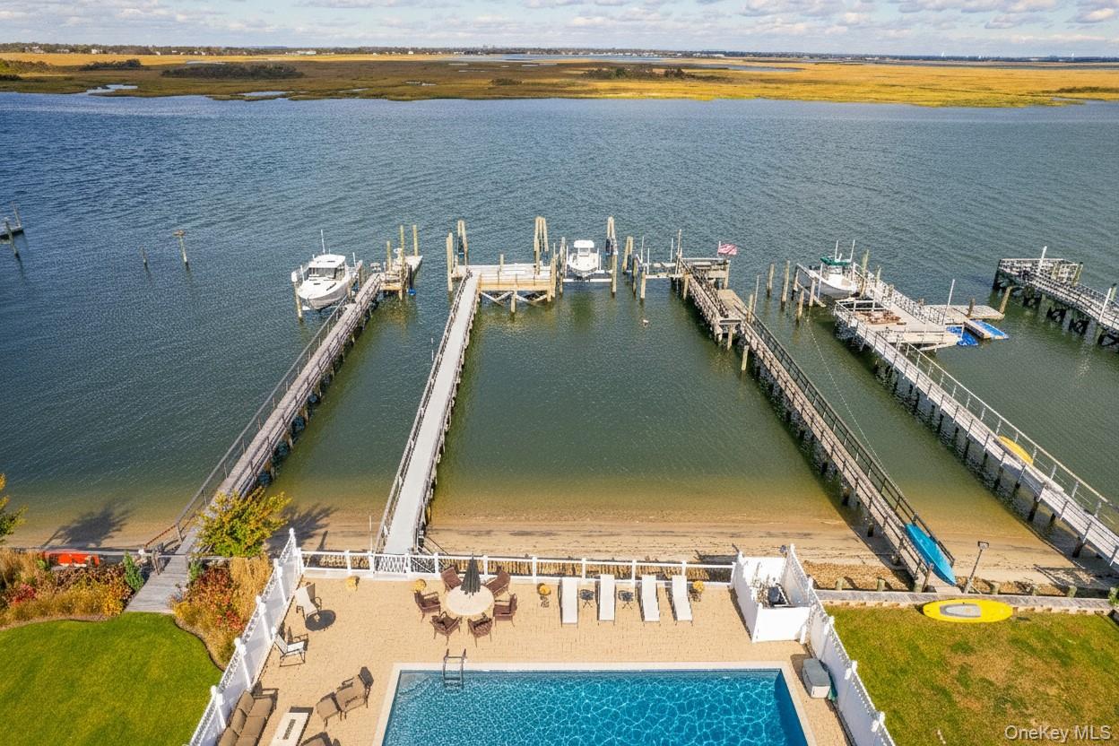 East Atlantic Beach, New York 11561, United States, 6 Bedrooms Bedrooms, ,5 BathroomsBathrooms,Residential,Coming Soon,229118