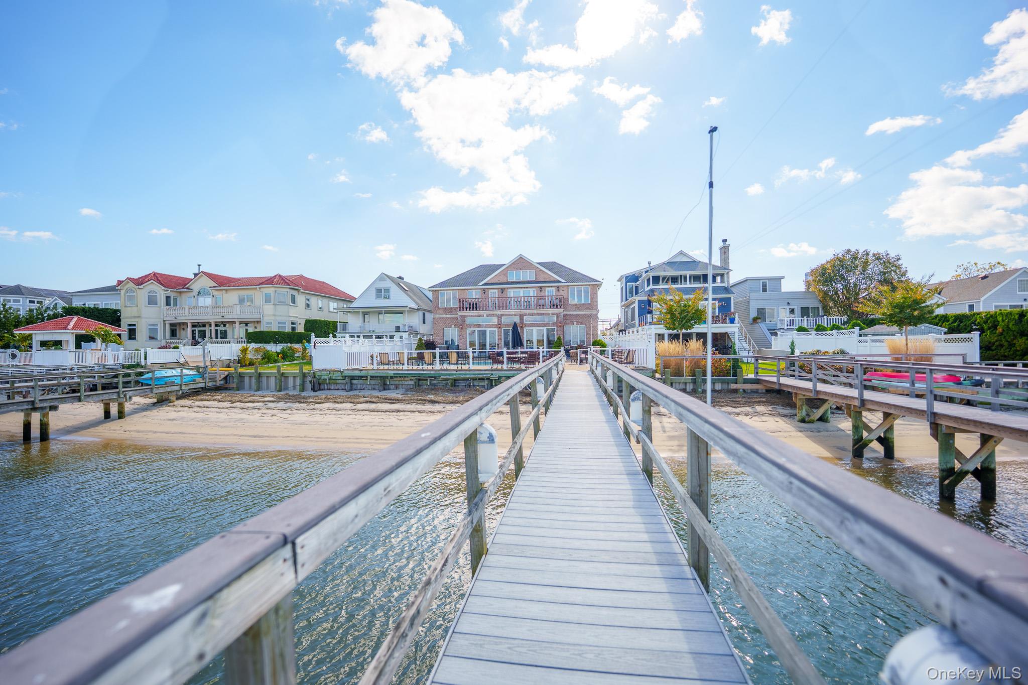 East Atlantic Beach, New York 11561, United States, 6 Bedrooms Bedrooms, ,5 BathroomsBathrooms,Residential,Coming Soon,229118