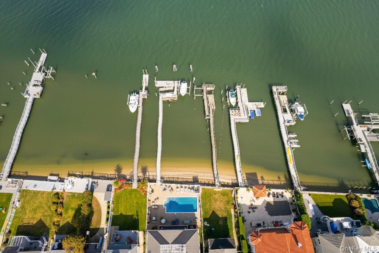 East Atlantic Beach, New York 11561, United States, 6 Bedrooms Bedrooms, ,5 BathroomsBathrooms,Residential,Coming Soon,229118