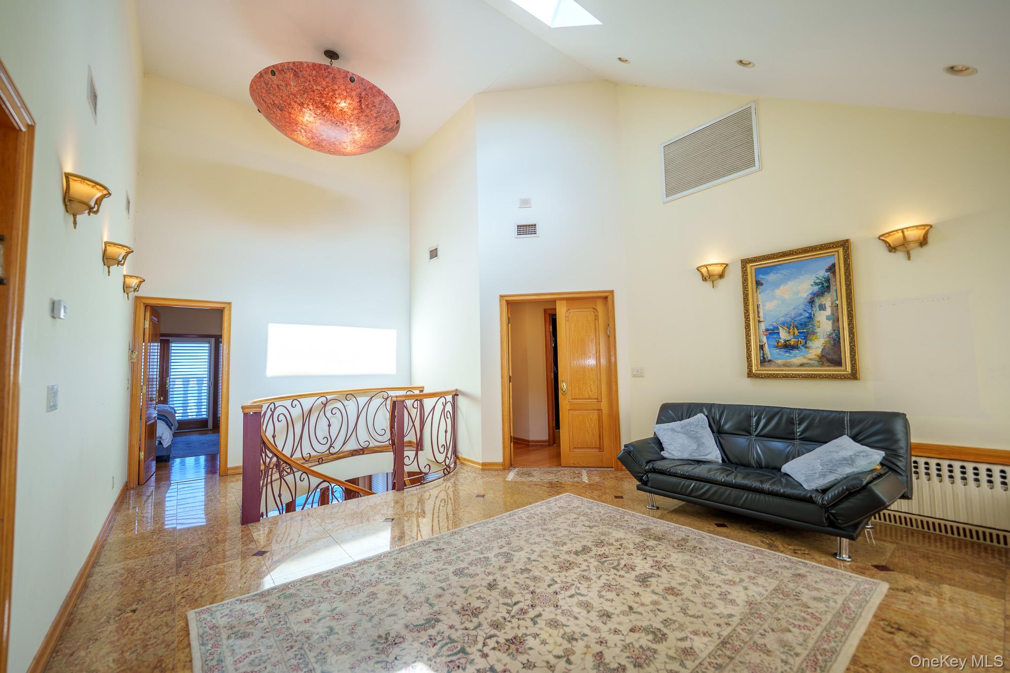 East Atlantic Beach, New York 11561, United States, 6 Bedrooms Bedrooms, ,5 BathroomsBathrooms,Residential,Coming Soon,229118