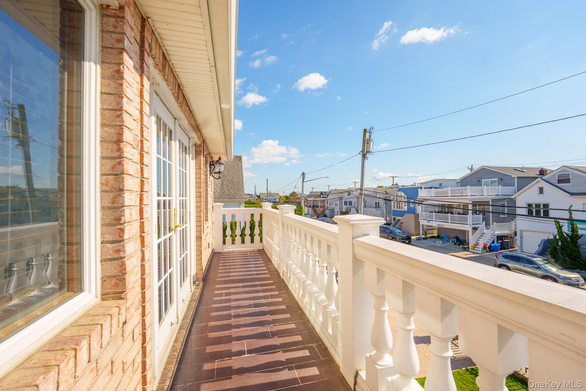 East Atlantic Beach, New York 11561, United States, 6 Bedrooms Bedrooms, ,5 BathroomsBathrooms,Residential,Coming Soon,229118