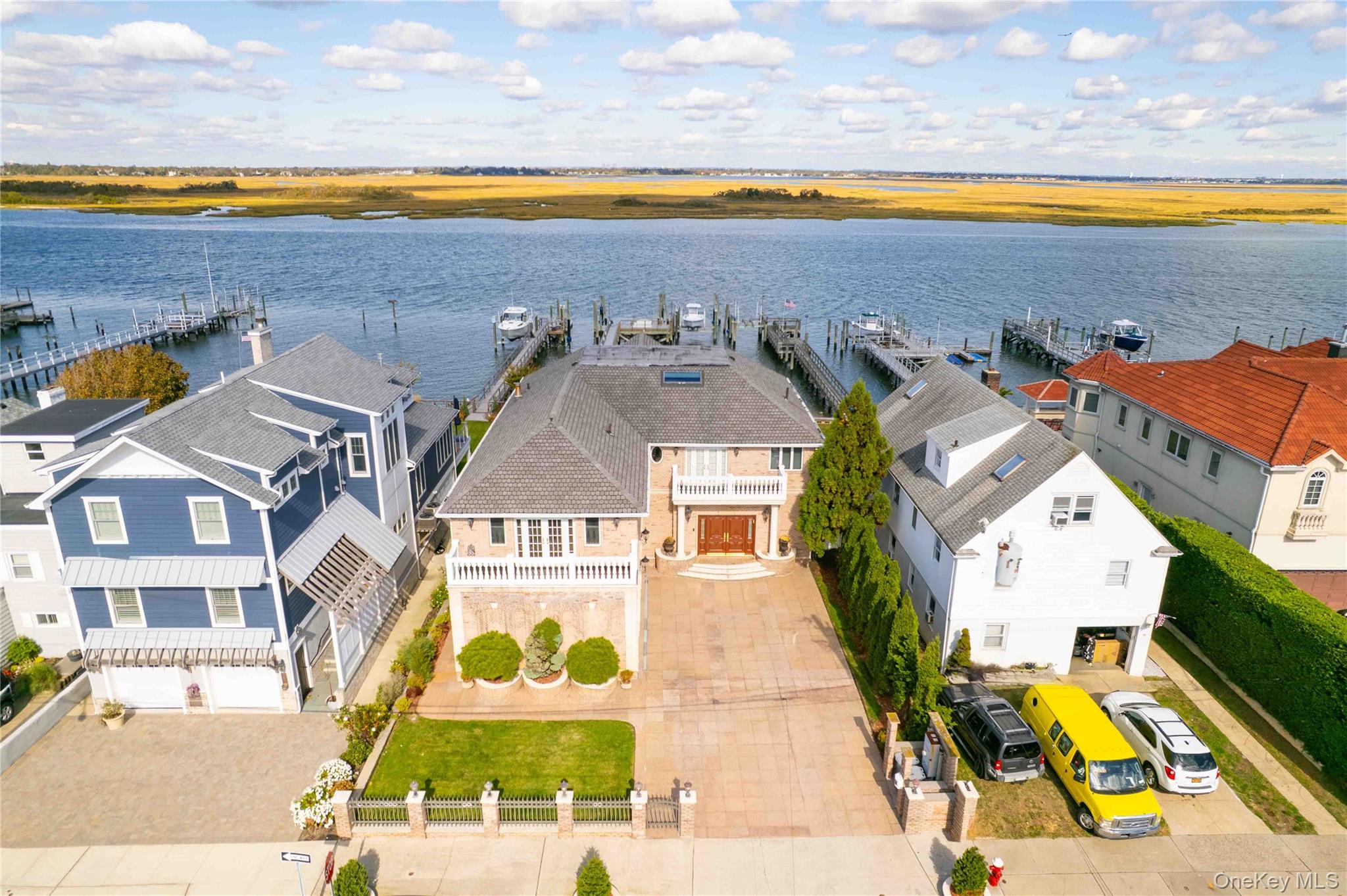 East Atlantic Beach, New York 11561, United States, 6 Bedrooms Bedrooms, ,5 BathroomsBathrooms,Residential,Coming Soon,229118