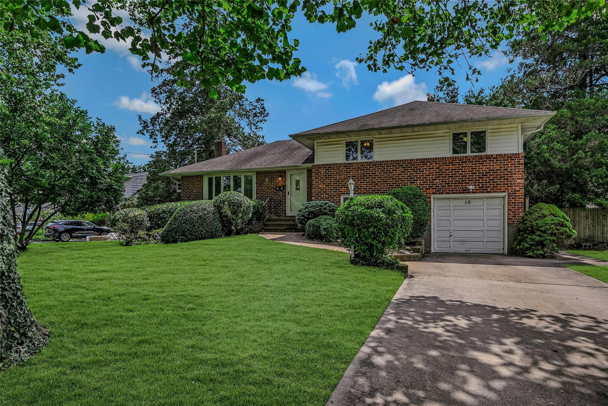 10 Orton Drive