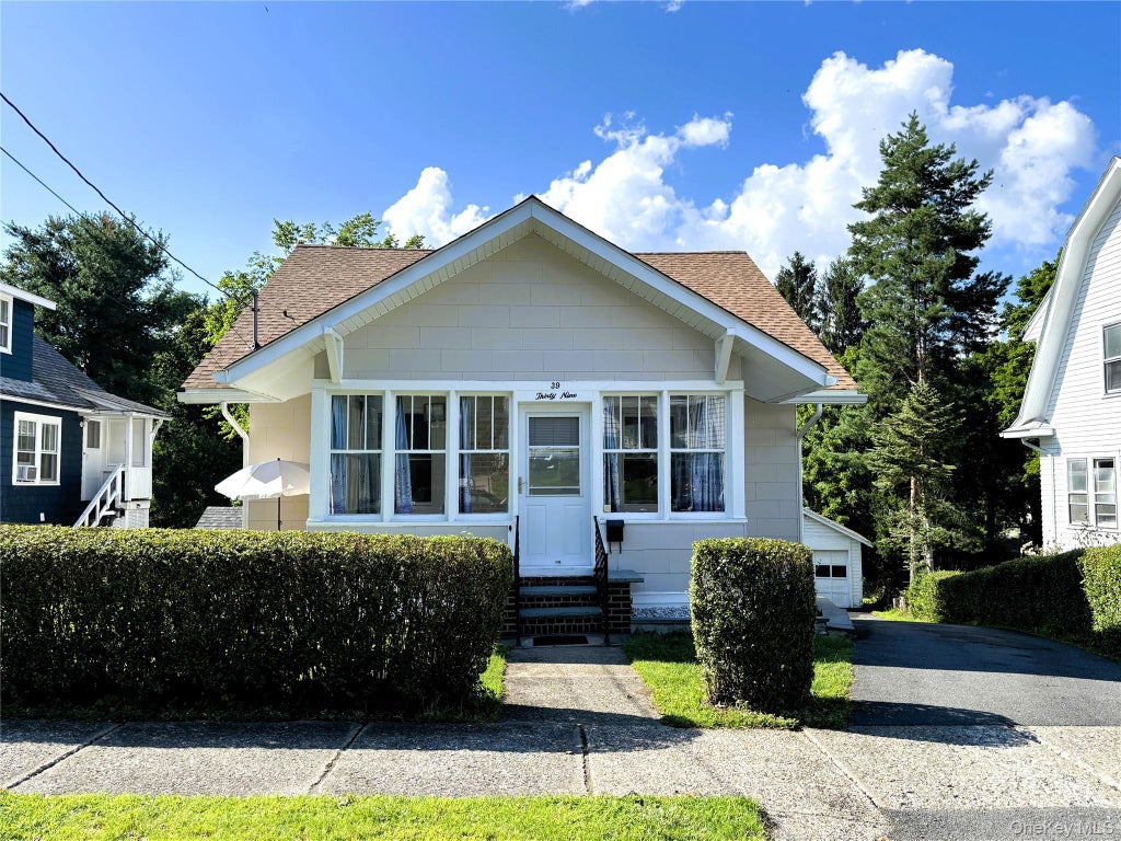 Photo of 39 California Avenue, Middletown, NY 10940 (MLS # 1063370)