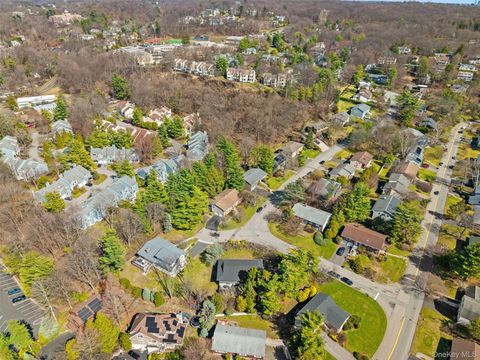 Tiny photo for 7 Dogwood Lane, Irvington, NY 10533 (MLS # 956151)