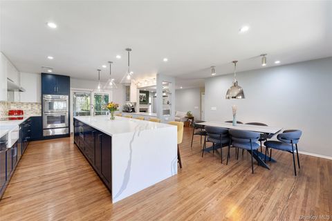 Tiny photo for 7 Dogwood Lane, Irvington, NY 10533 (MLS # 956151)