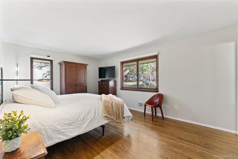 Tiny photo for 7 Dogwood Lane, Irvington, NY 10533 (MLS # 956151)