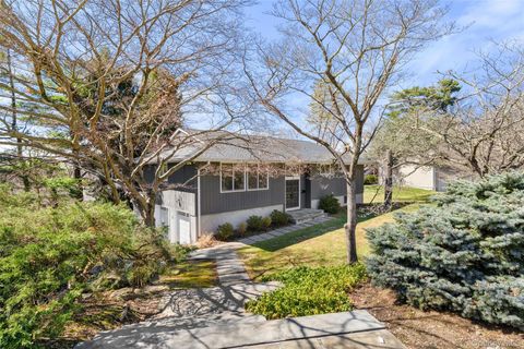 Tiny photo for 7 Dogwood Lane, Irvington, NY 10533 (MLS # 956151)