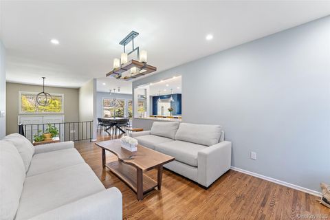 Tiny photo for 7 Dogwood Lane, Irvington, NY 10533 (MLS # 956151)