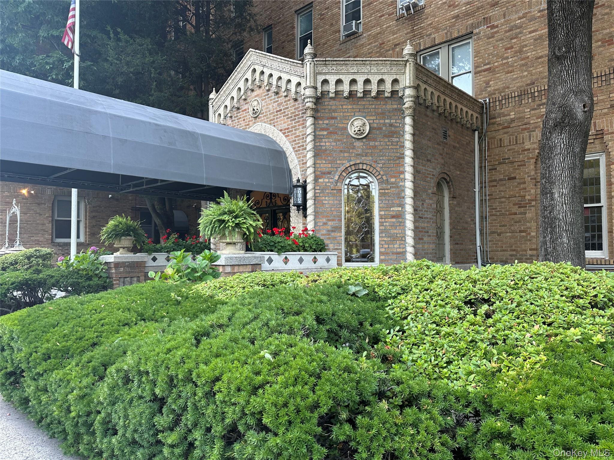 219 Bronx River Road 1G