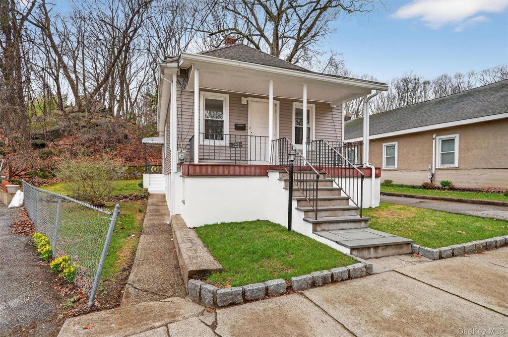 Photo of 222 Bleakley Avenue, Buchanan, NY 10511 (MLS # 980760)