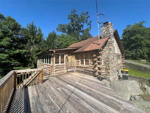 Homes For Sale - 122 Woods Road<br/> Greenwood Lake, NY 10925