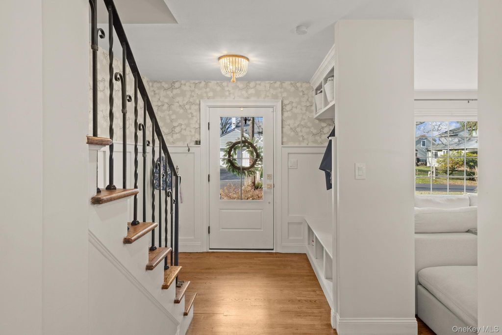 Photo of 3 Kew Court, Huntington, NY 11743 (MLS # 942983)