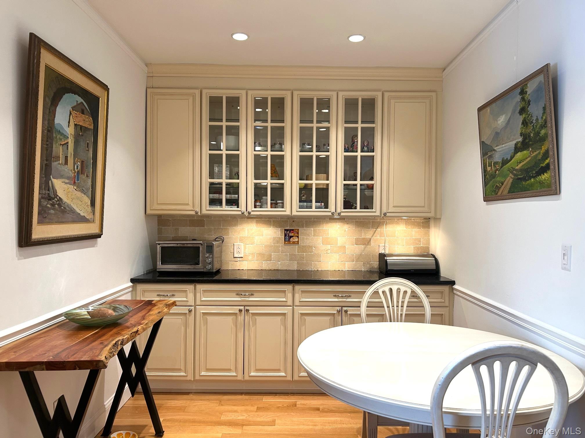 90 BRYANT Avenue Forrest-4D