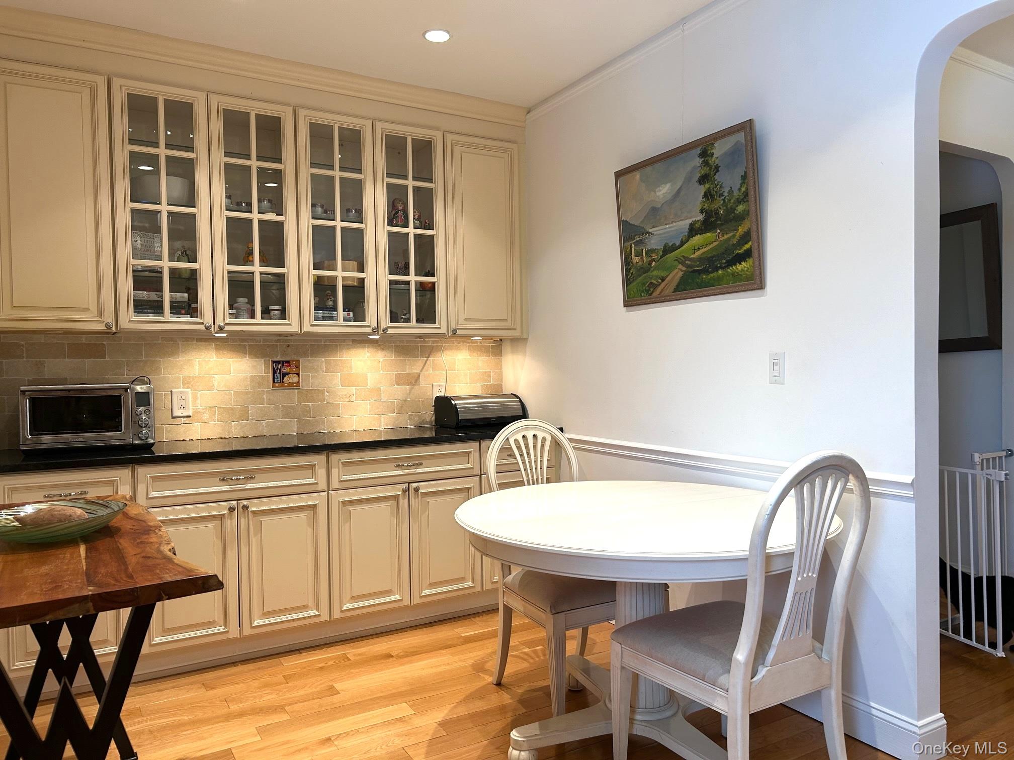 90 BRYANT Avenue Forrest-4D