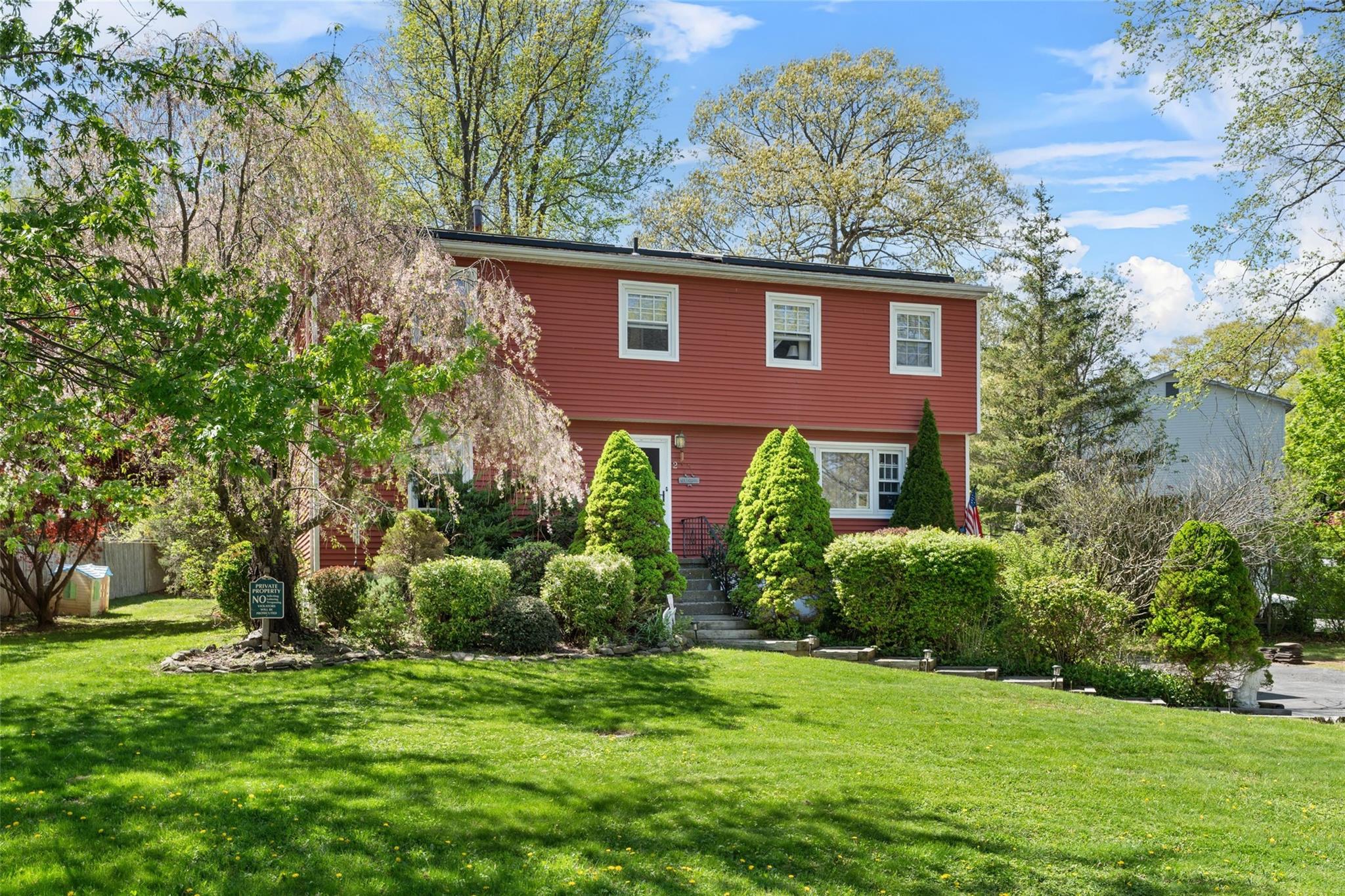 2 Fawn Ridge Court