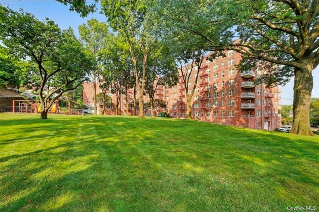 333 Bronx Rive Road #707 #707