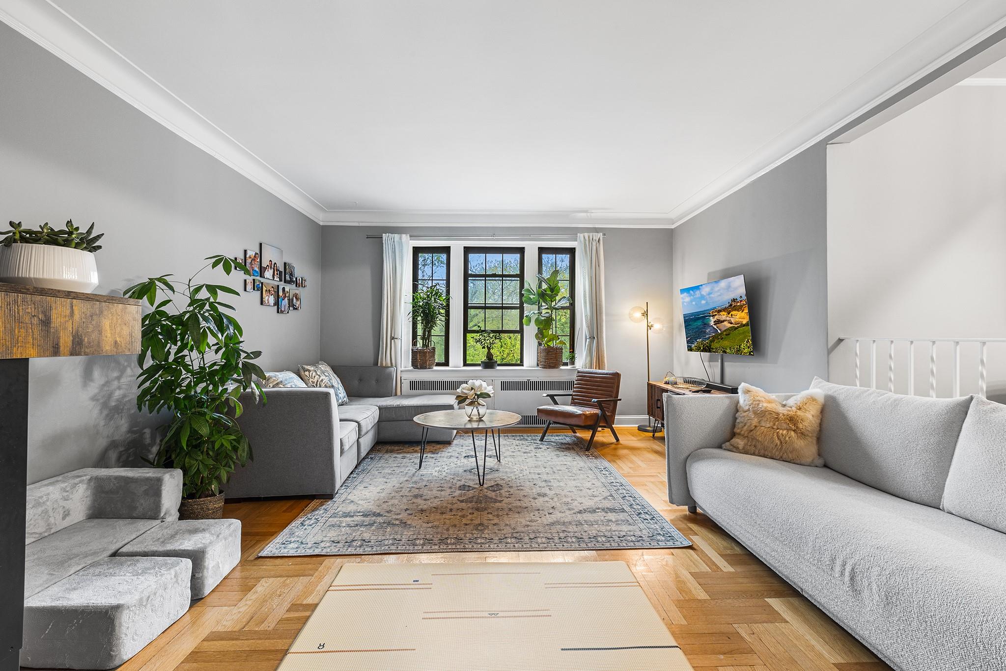 35 Parkview Avenue 4E
