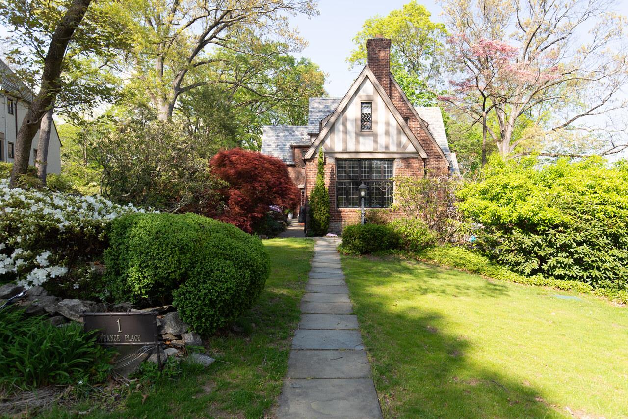 1 France Place, Larchmont, New York image 2
