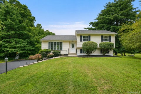 Homes For Sale - 9 Barnes Drive<br/> Wappingers Falls, NY 12590
