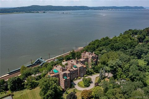 Homes For Sale - 100 Ardsley Avenue #5G<br/> Irvington, NY 10533