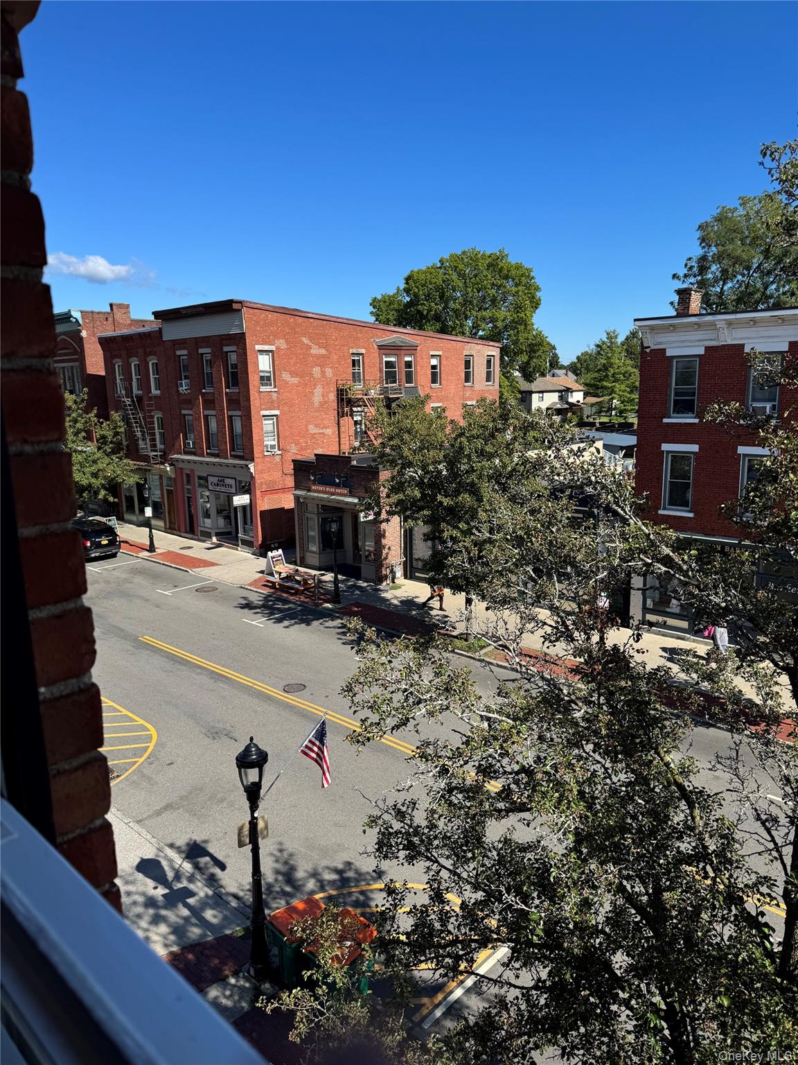 Beacon, New York 12508, United States, 1 Bedroom Bedrooms, ,2 BathroomsBathrooms,Residential,Active,215646