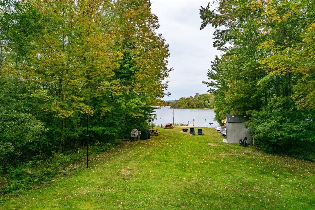 7 Redwood Lane, Swan Lake, New York image 3