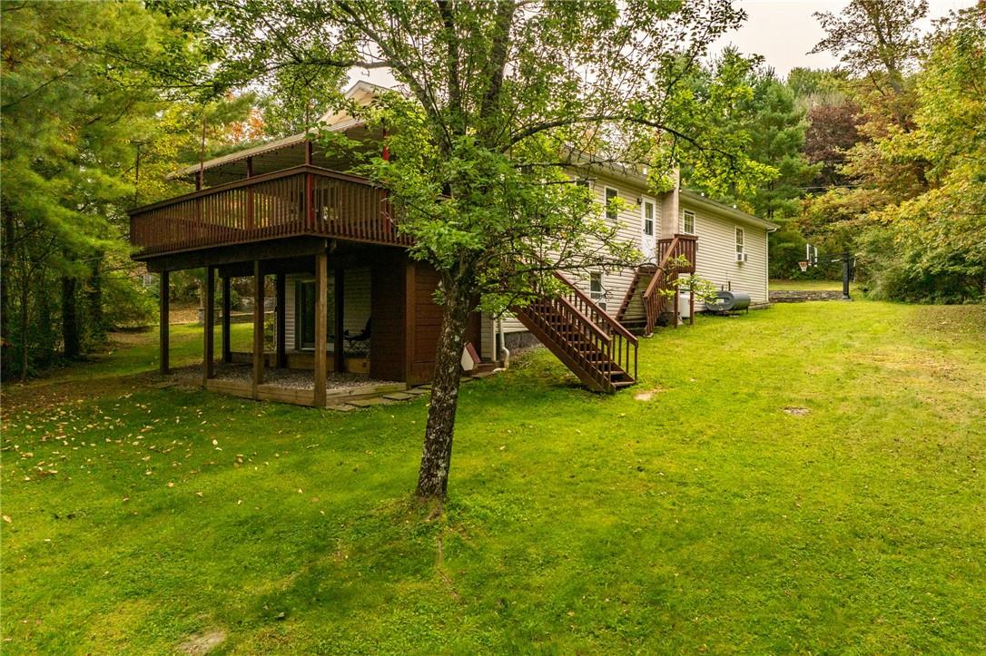 7 Redwood Lane, Swan Lake, New York image 1