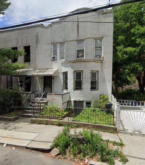 2755 Holland Avenue Bronx NY 10467