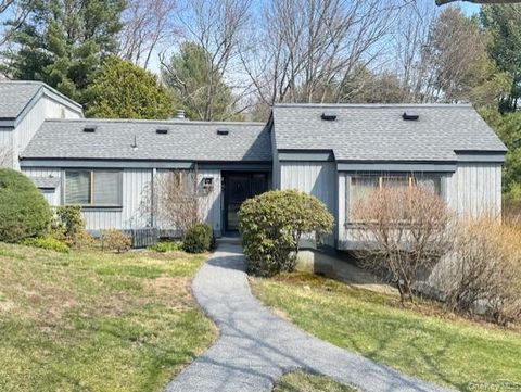 Condo For Sale - 243 Heritage Hills Drive #B<br/> Somers, NY 10589