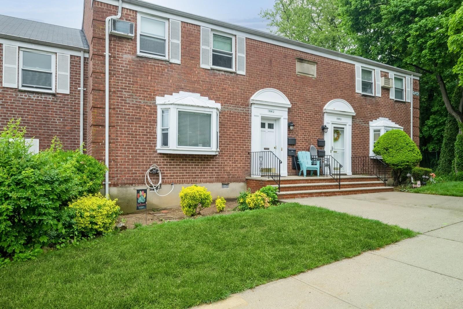 70-08 261th Street St #A1, Glen Oaks, New York image 4