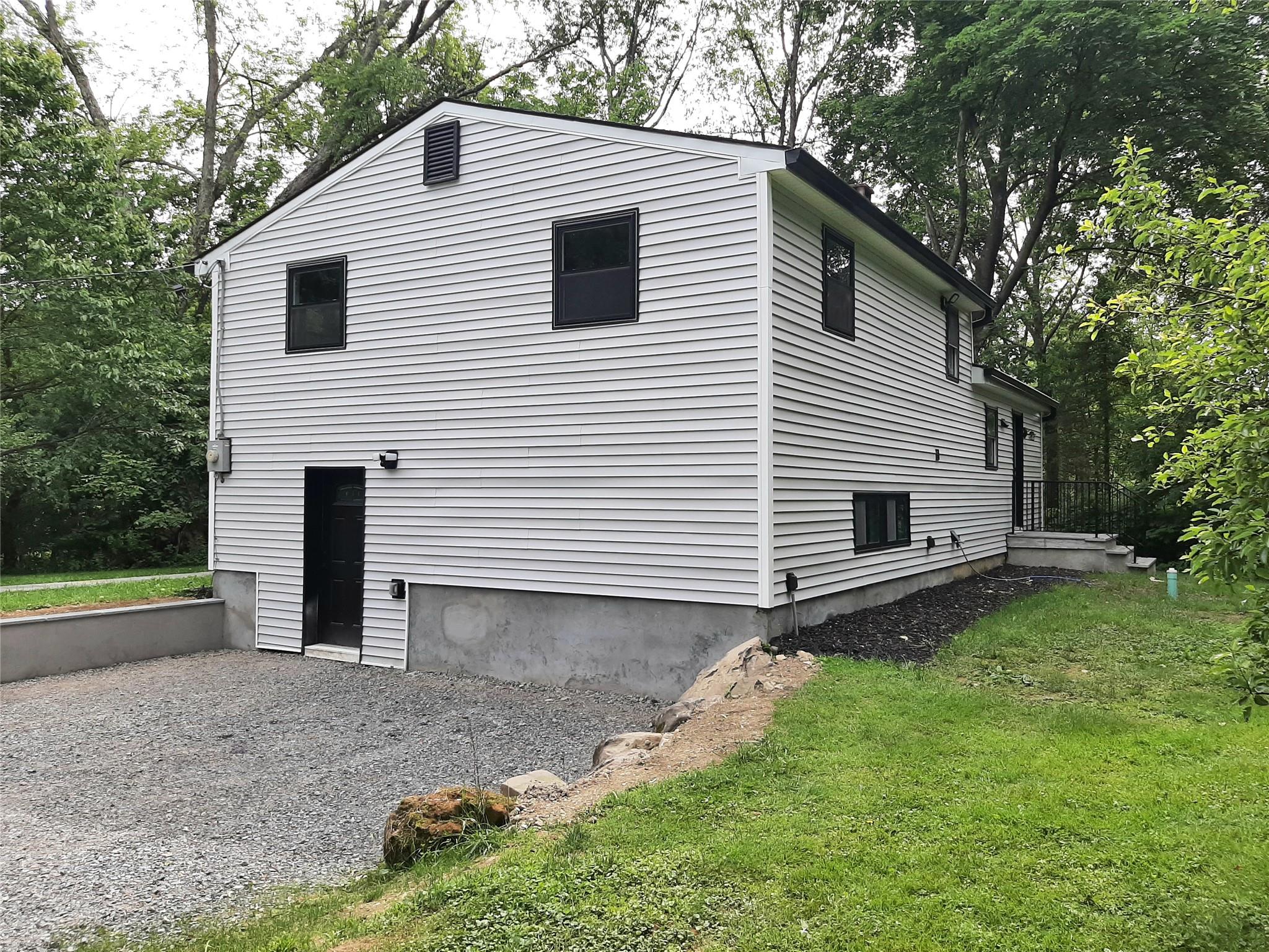 495 Stanton Terrace, Poughkeepsie, New York image 28