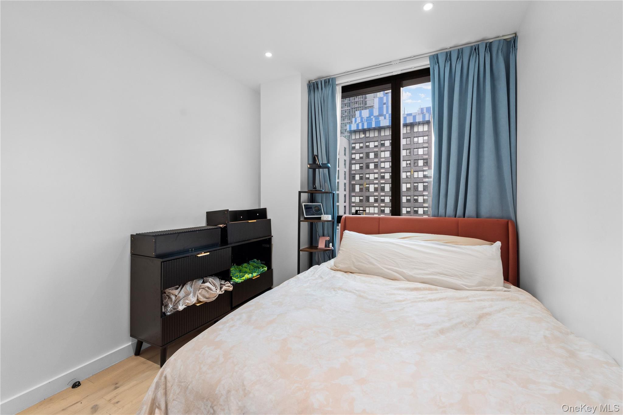 4262 Hunter Street 11A