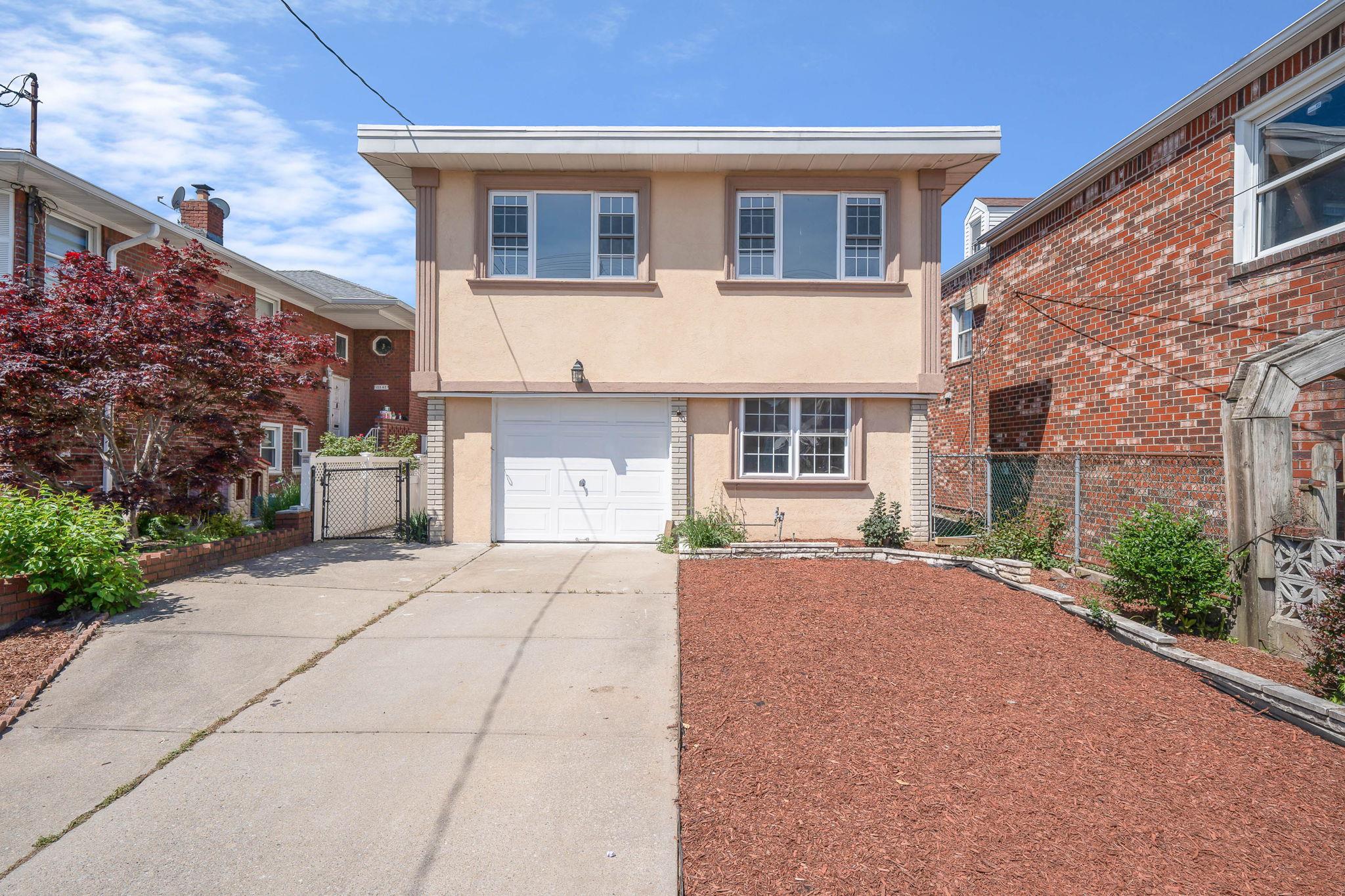 Property for Sale at 95th Street, Howard Beach, Queens, NY - Bedrooms: 4 
Bathrooms: 2 
Rooms: 8  - $1,099,000