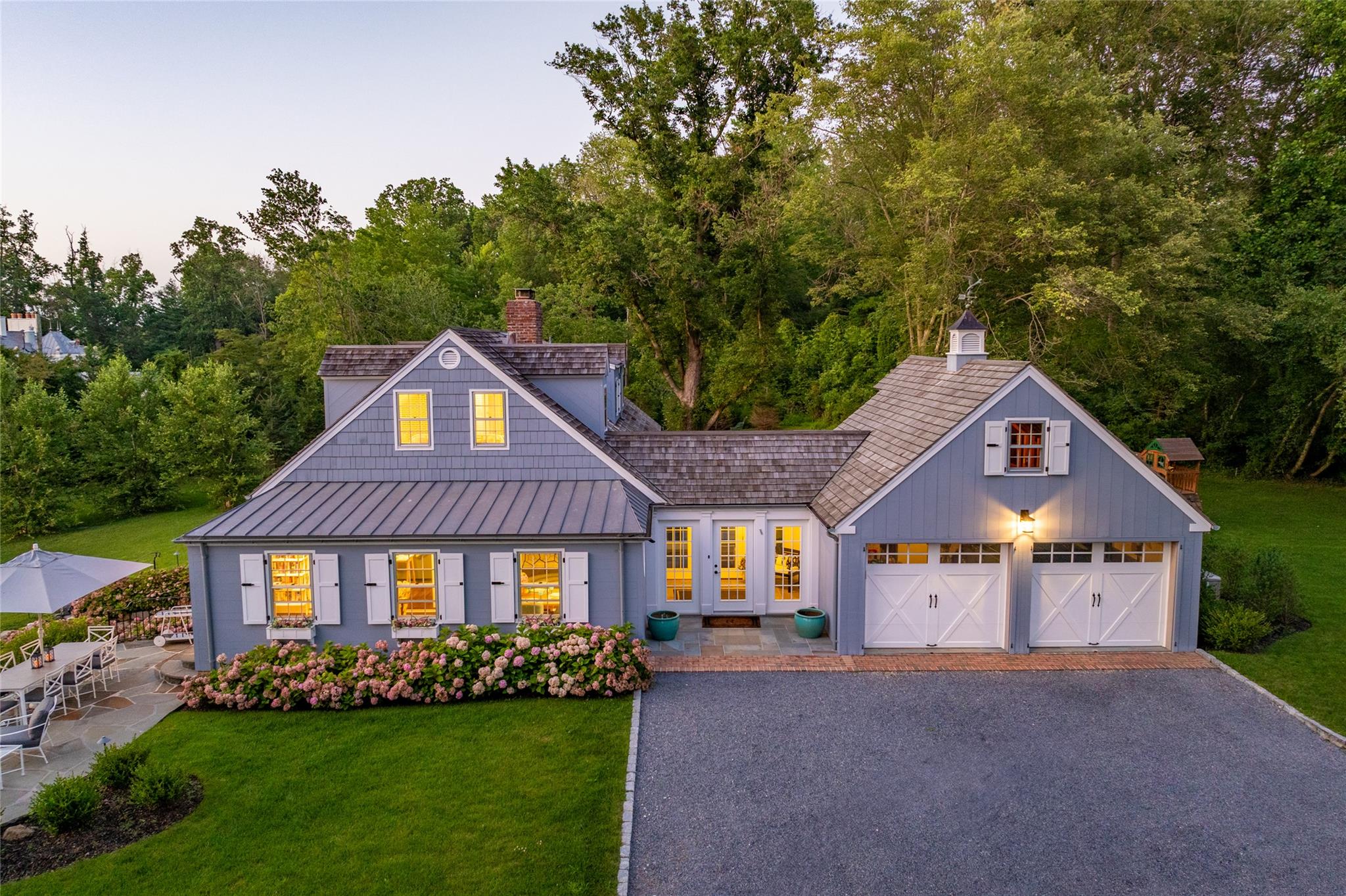 527 Centre Island Road
